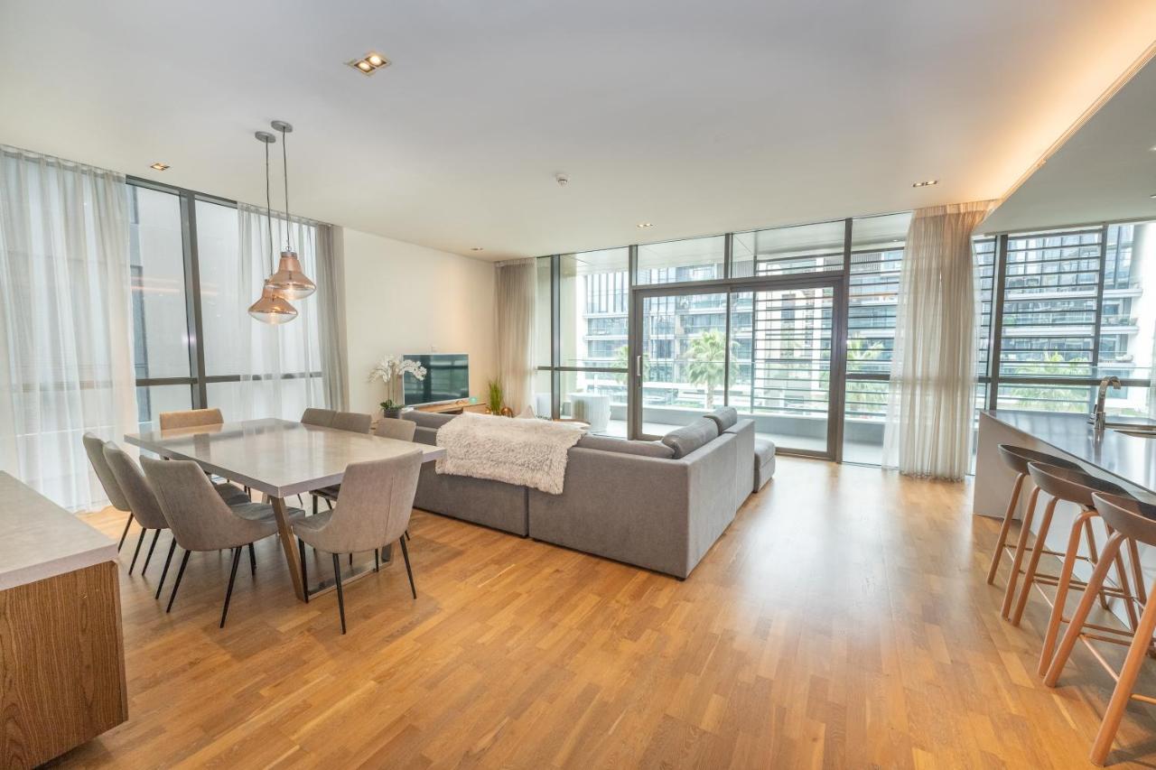 Fam Living - City Walk - Urban Staycations Дубай Екстериор снимка
