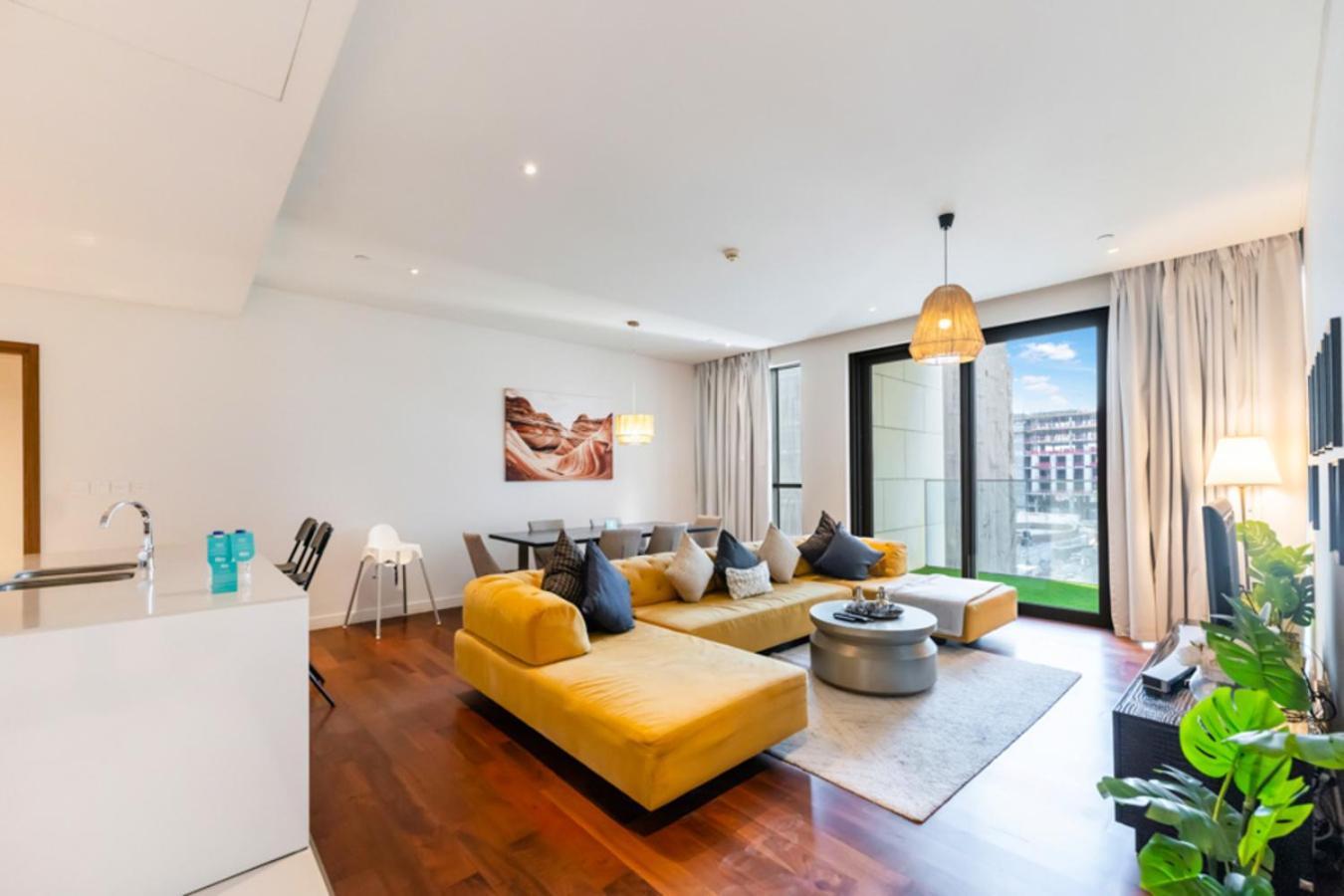 Fam Living - City Walk - Urban Staycations Дубай Екстериор снимка